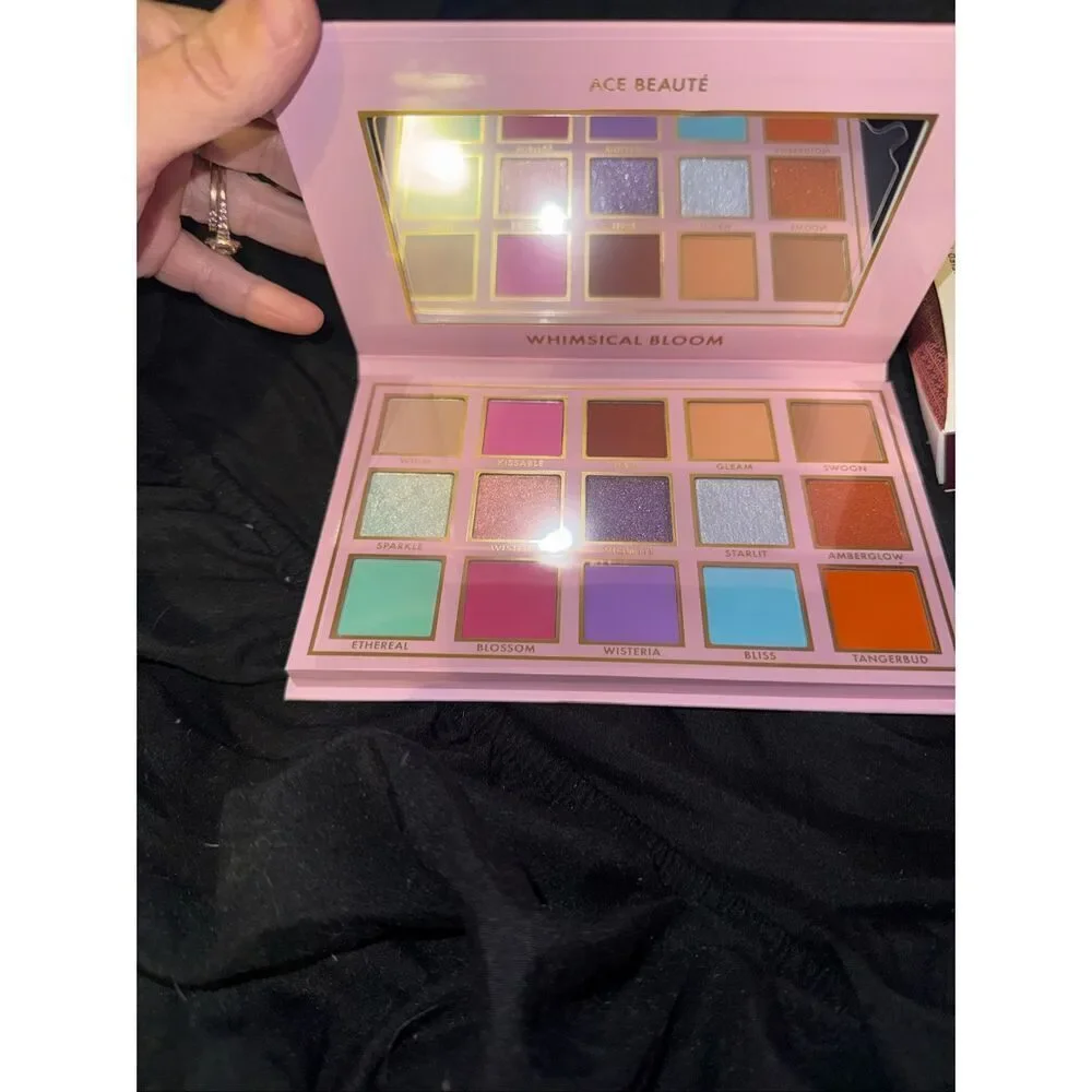 NWT eyeshadow palette and mascara